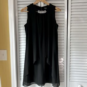 Black SLNY (SL Fashions NY) Women’s formal flowing dress - size 8